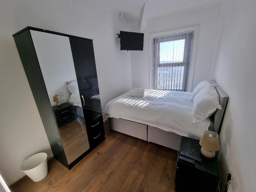 Pl Liverpool Hotel ภายนอก รูปภาพ
